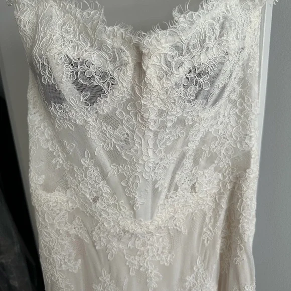 Pnina Tornai White Lace Wedding Dress - Picture 2 of 9